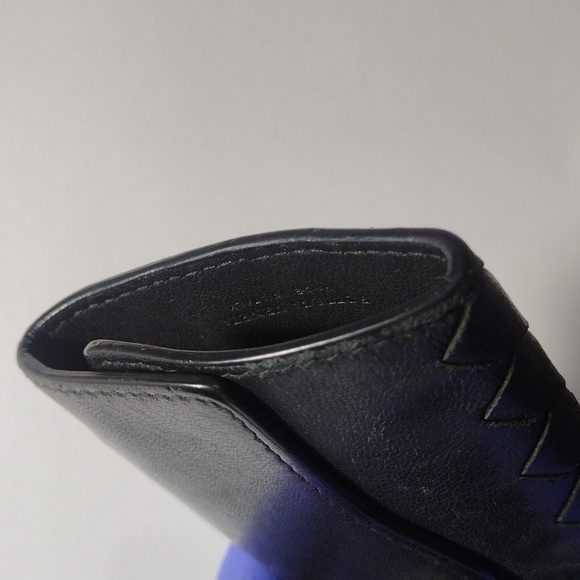 Bottega Veneta Black Leather Intrecciato 6 key holder 4.5x2.5-in, Women' Luxury - Picture 6 of 11